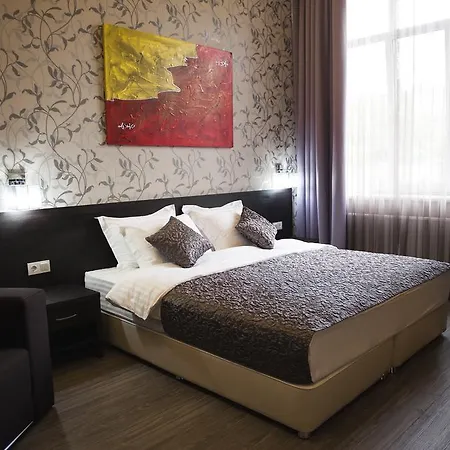 Отель Boutique - Iarcadia 4*
